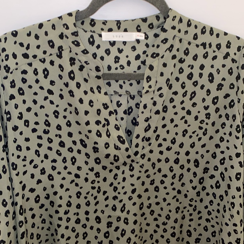 Cheetah blouse - Picture 2 of 3